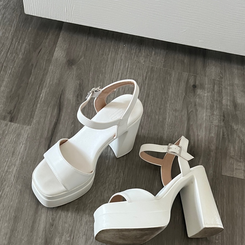 Elegant White Platform Heels